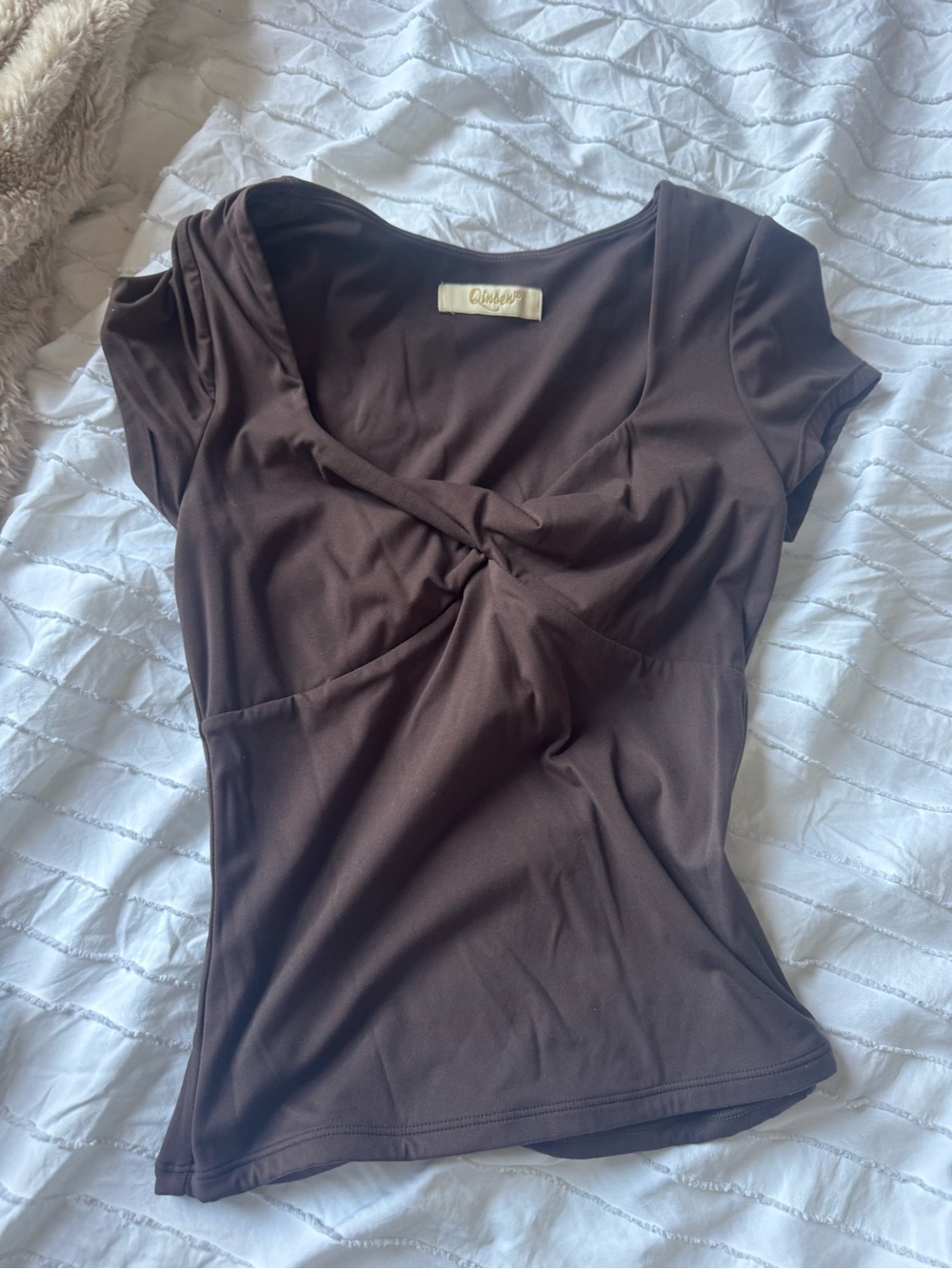 Twist-Front Short Sleeve Scoop Neck Top